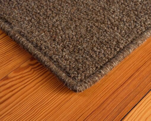 Earth Weave McKinley Rug in Ursus, finished edge